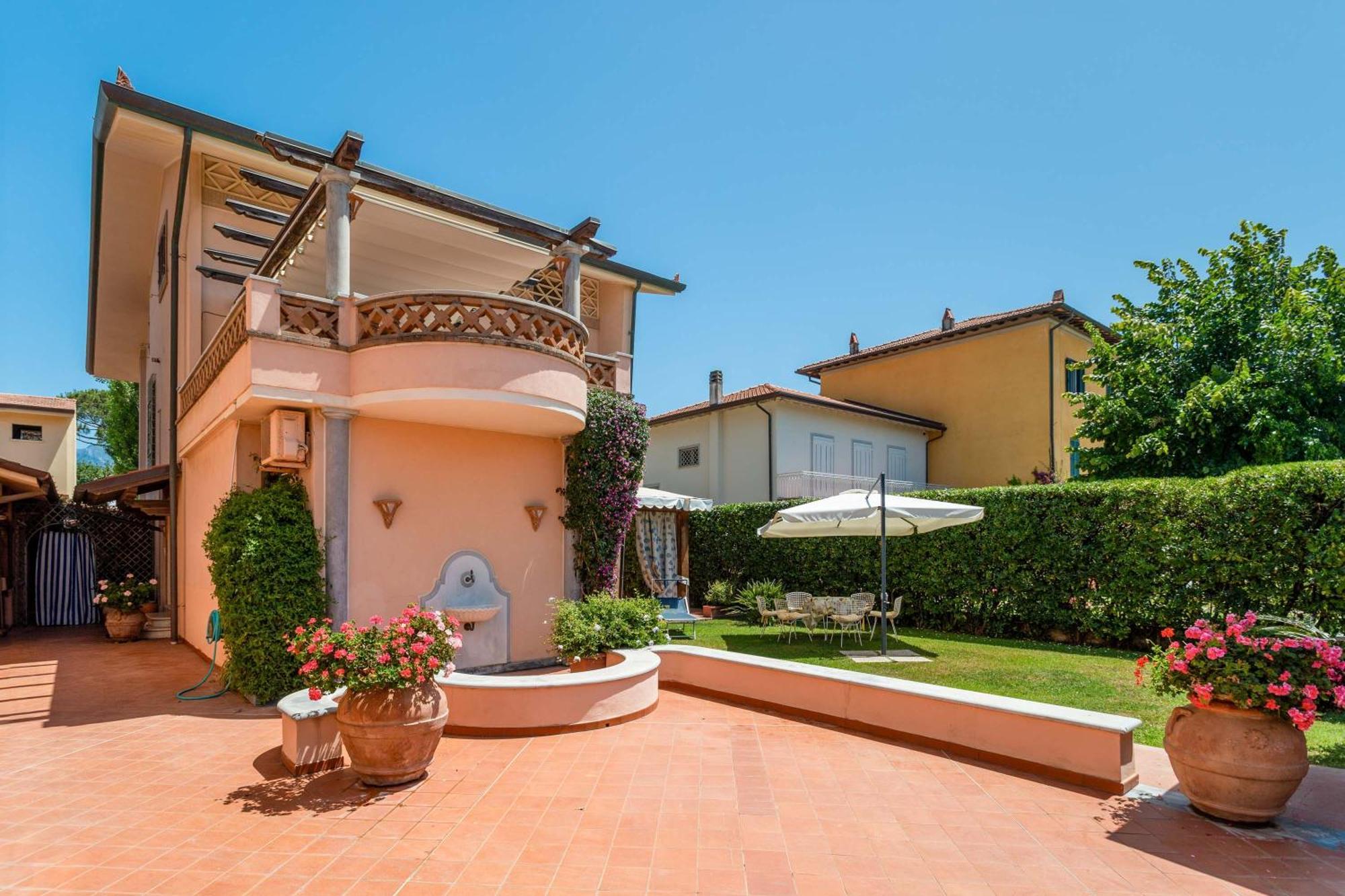 Hotel Sonia Forte dei Marmi Dış mekan fotoğraf