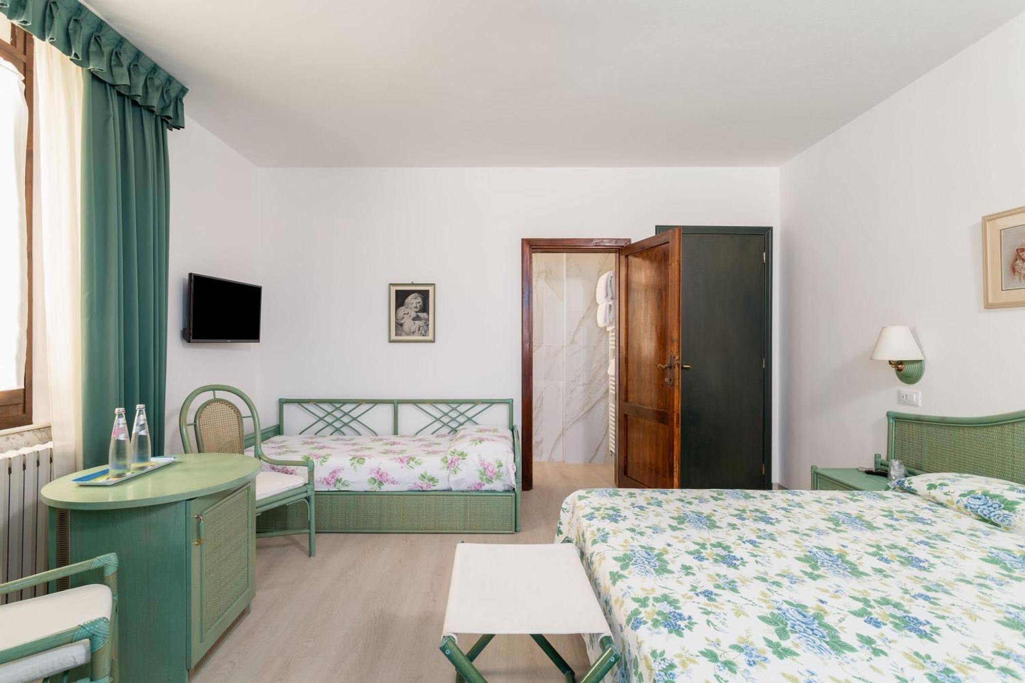 Hotel Sonia Forte dei Marmi Dış mekan fotoğraf